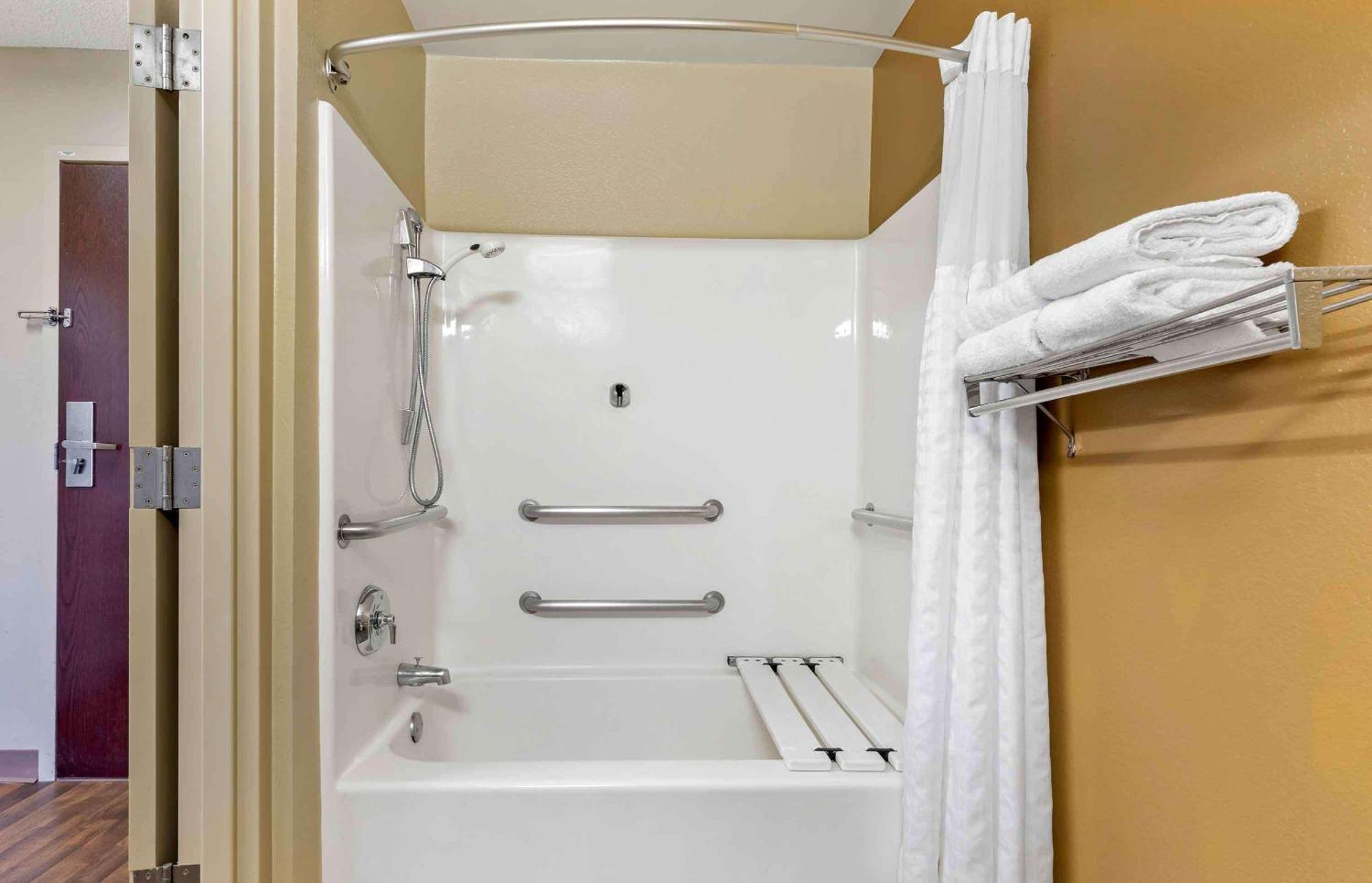 Extended Stay America Suites - Detroit - Canton Dış mekan fotoğraf
