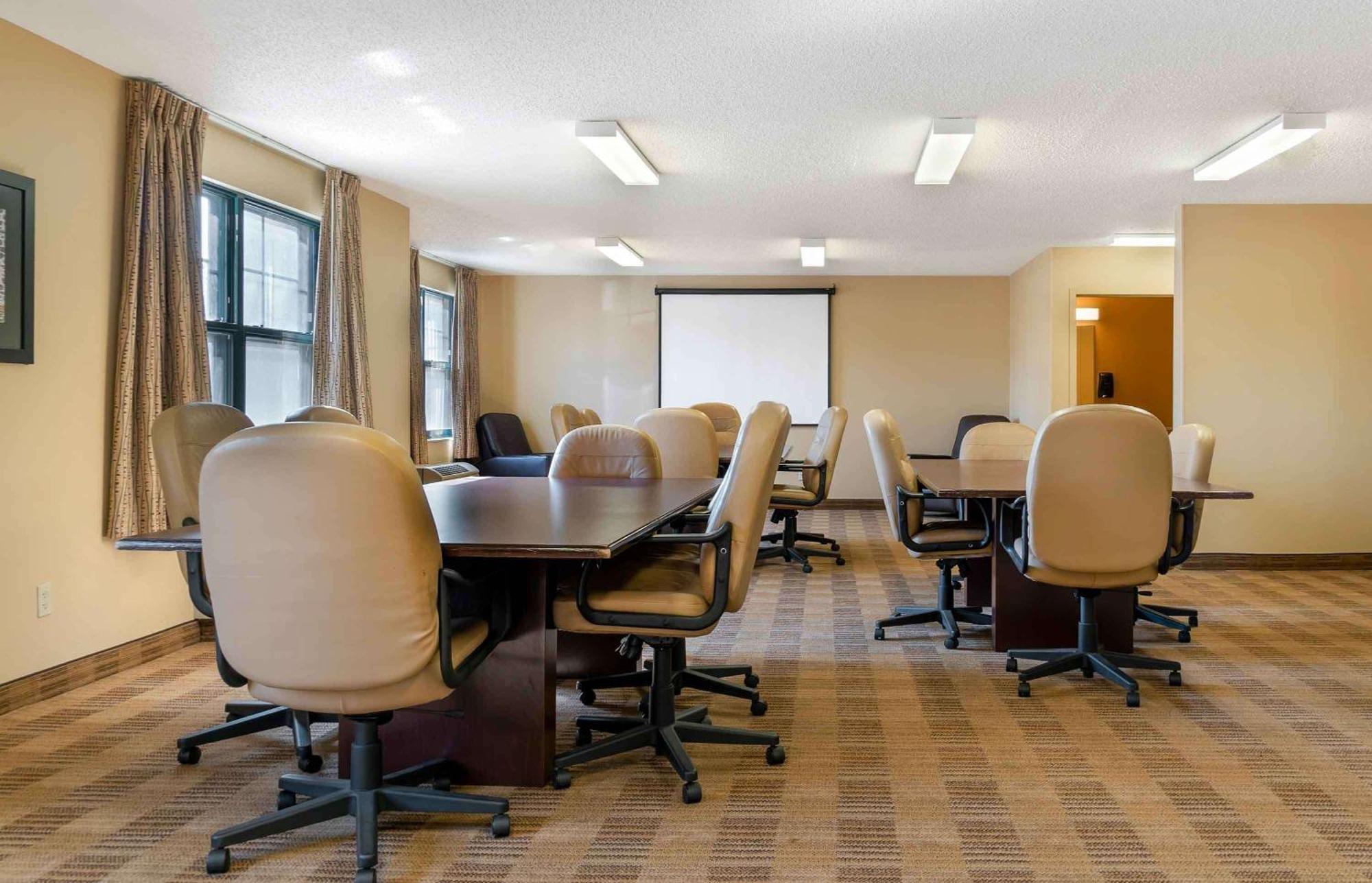 Extended Stay America Suites - Detroit - Canton Dış mekan fotoğraf